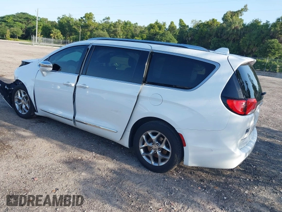 2017 Chrysler Pacifica Limited z VIN 2C4RC1GG9HR514681, wystawiony jako IAAI lot #42268035 z przebiegiem 153 319 mil mil oraz . Historia ofert i sprzedaży dostępna na DreamBid. Obrazek 3.