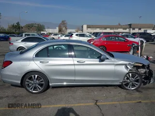 2020 Mercedes-Benz C 300 with VIN WDDWF8DB0LR550162, listed as a IAAI auction lot 41221716 with 73,411 mi miles and . Bid and sale history available at carsss.com. Image 13.