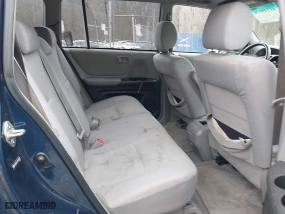 2004 Toyota Highlander with VIN JTEHD21A140028630, listed as a IAAI auction lot 41749976 with 159,487 mi miles. Bid and sale history available at carsss.com. Image 8.