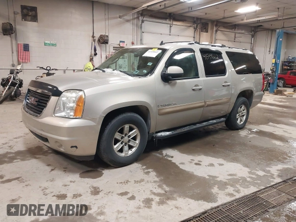 2007 GMC Yukon XL SLT with VIN 1GKFK163X7J225868, listed as a IAAI auction lot 41549662 with 169,395 mi miles. Bid and sale history available at carsss.com. Image 2.