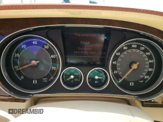 2014 Bentley Flying Spur z VIN SCBEC9ZAXEC095785, wystawiony jako Copart lot #46089425 z przebiegiem 23 435 mil mil oraz Szkody całkowita. Historia ofert i sprzedaży dostępna na DreamBid. Obrazek 9.