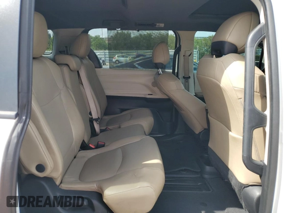 2021 Toyota Sienna XLE with VIN 5TDYRKEC5MS047289, listed as a Copart auction lot 54144785 with 31,350 mi miles and Clean Title. Bid and sale history available at DreamBid. Image 11.