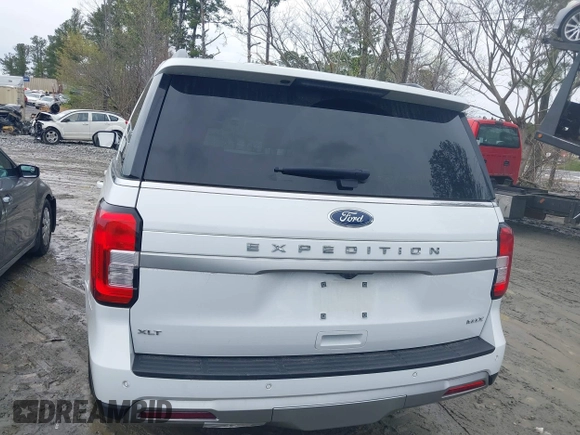 2024 Ford Expedition Max XLT with VIN 1FMJK1J83REA30890, listed as a IAAI auction lot 41866910 with 37,153 mi miles and . Bid and sale history available at DreamBid. Image 16.