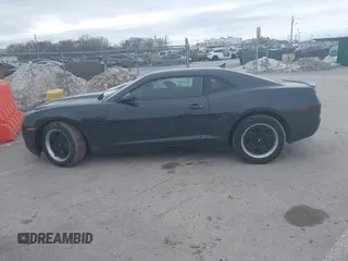 2012 Chevrolet Camaro 2LS z VIN 2G1FA1E34C9163205, wystawiony jako IAAI lot #41395889 z przebiegiem 40 765 mil mil oraz . Historia ofert i sprzedaży dostępna na DreamBid. Obrazek 14.