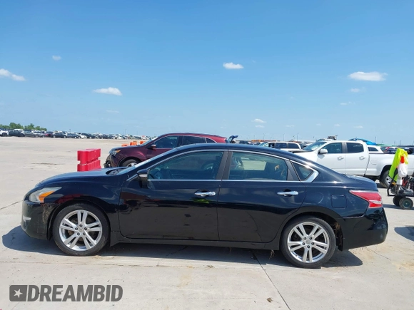2015 Nissan Altima SL with VIN 1N4BL3AP2FC184822, listed as a IAAI auction lot 42510415 with 137,232 mi miles and . Bid and sale history available at DreamBid. Image 14.