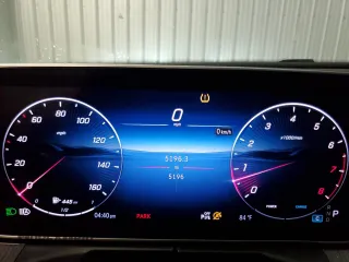 2025 Mercedes-Benz C 300 with VIN W1KAF4GB5SR238853, listed as a Copart auction lot 55306045 with 5,196 mi miles and Clean Title. Bid and sale history available at DreamBid. Image 9.