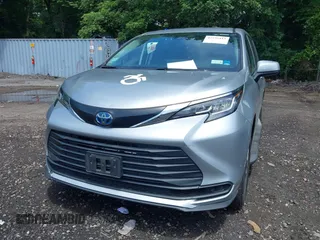 2022 Toyota Sienna LE z VIN 5TDKRKEC9NS118226, wystawiony jako IAAI lot #42535412 z przebiegiem 74 084 mil mil oraz . Historia ofert i sprzedaży dostępna na DreamBid. Obrazek 12.
