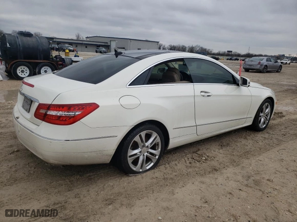 2011 Mercedes-Benz E-Class E 350 with VIN WDDKJ5GB5BF080556, listed as a Copart auction lot 45203095 with 0 mi miles and Clean Title. Bid and sale history available at carsss.com. Image 3.