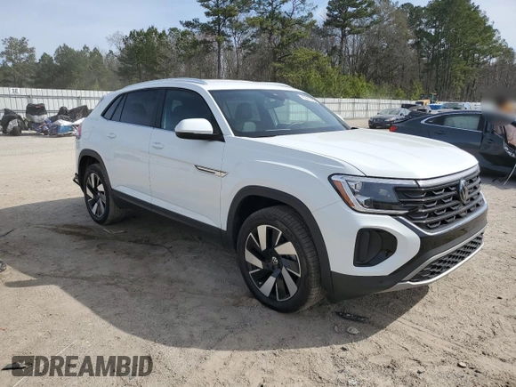 2024 Volkswagen Atlas SE z VIN 1V2WE2CA3RC226832, wystawiony jako Copart lot #45327965 z przebiegiem 5 824 mil mil oraz Szkoda całkowita • Salvage title. Historia ofert i sprzedaży dostępna na DreamBid. Obrazek 4.