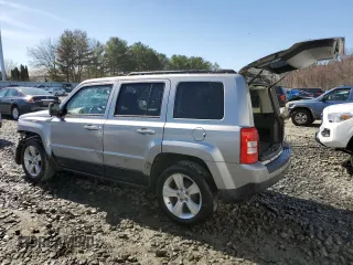 2016 Jeep Patriot Latitude with VIN 1C4NJPFB5GD519150, listed as a Copart auction lot 49536115 with 55,886 mi miles and Salvage title. Bid and sale history available at DreamBid. Image 2.
