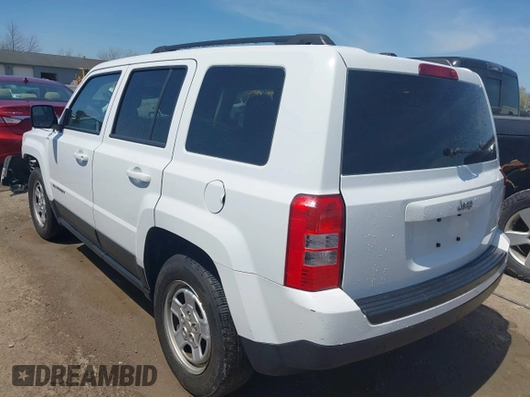 2016 Jeep Patriot Sport SE with VIN 1C4NJPBA2GD502240, listed as a IAAI auction lot 42093174 with 103,725 mi miles and . Bid and sale history available at carsss.com. Image 3.