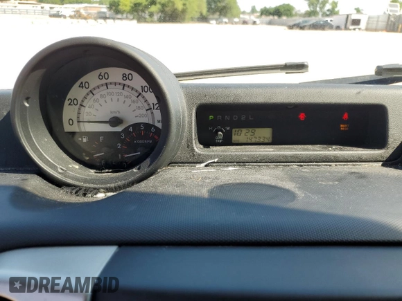 2006 Scion xB z VIN JTLKT324264110085, wystawiony jako Copart lot #55693295 z przebiegiem 147 334 mil mil oraz Szkody całkowita. Historia ofert i sprzedaży dostępna na DreamBid. Obrazek 9.