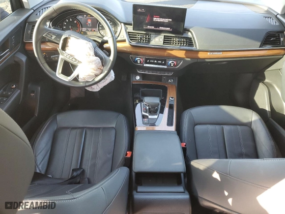 2021 Audi Q5 Premium with VIN WA1AAAFY5M2005042, listed as a Copart auction lot 46650665 with 47,918 mi miles and Salvage Title. Bid and sale history available at carsss.com. Image 8.