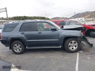 2004 Toyota 4Runner Limited with VIN JTEBU17R648015788, listed as a IAAI auction lot 41555422 with 157,961 mi miles. Bid and sale history available at carsss.com. Image 13.
