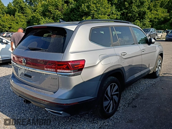 2024 Volkswagen Atlas SE with VIN 1V2HR2CAXRC558117, listed as a IAAI auction lot 42806737 with 23,571 mi miles and . Bid and sale history available at DreamBid. Image 13.