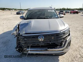 2024 Volkswagen Atlas SEL Premium R-Line with VIN 1V2FR2CA9RC520336, listed as a Copart auction lot 52252065 with 16,900 mi miles and Salvage title. Bid and sale history available at DreamBid. Image 5.
