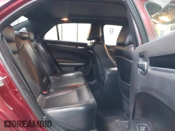 2018 Chrysler 300 S с VIN 2C3CCAGG5JH302401, выставлен на аукционе IAAI как лот 41493239 с пробегом 171 610 миль миль и . История ставок и продаж доступна на DreamBid. Изображение 8.