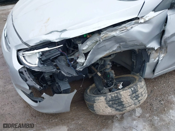 2016 Hyundai Accent SE with VIN KMHCT4AE1GU053634, listed as a IAAI auction lot 41427381 with 130,963 mi miles. Bid and sale history available at carsss.com. Image 6.
