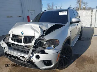2012 BMW X5 35i с VIN 5UXZV4C53CL750601, выставлен на аукционе IAAI как лот 41946731 с пробегом 111 026 миль миль и . История ставок и продаж доступна на DreamBid. Изображение 18.
