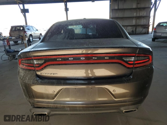 2019 Dodge Charger SXT z VIN 2C3CDXBG0KH711690, wystawiony jako Copart lot #57724225 z przebiegiem 114 464 mil mil oraz Szkoda całkowita • Salvage title. Historia ofert i sprzedaży dostępna na DreamBid. Obrazek 6.