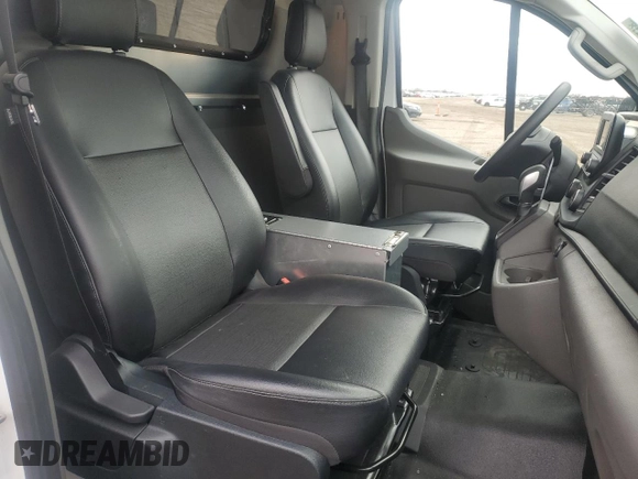 2023 Ford Transit Cargo with VIN 1FTBR2Y84PKA78073, listed as a Copart auction lot 81156644 with 10,562 mi miles and Clean Title. Bid and sale history available at DreamBid. Image 10.