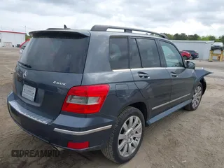 2010 Mercedes-Benz GLK GLK 350 with VIN WDCGG8HBXAF497114, listed as a IAAI auction lot 41942982 with 172,134 mi miles. Bid and sale history available at carsss.com. Image 4.