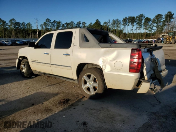 2010 Chevrolet Avalanche LTZ with VIN 3GNNCGE0XAG257069, listed as a Copart auction lot 45189615 with 206,377 mi miles and Salvage Title. Bid and sale history available at DreamBid. Image 2.