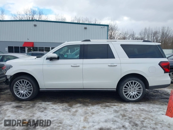 2023 Ford Expedition Max Limited z VIN 1FMJK2A82PEA25893, wystawiony jako IAAI lot #41440143 z przebiegiem 39 665 mil mil oraz . Historia ofert i sprzedaży dostępna na DreamBid. Obrazek 14.