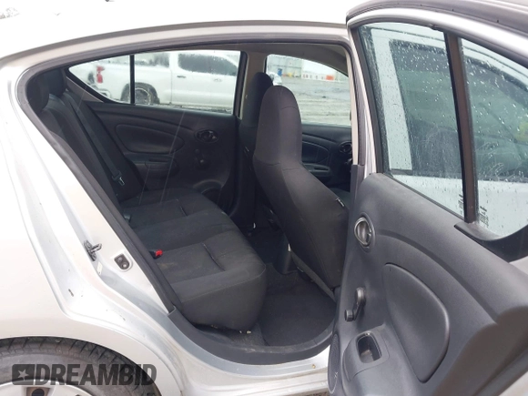 2016 Nissan Versa SV with VIN 3N1CN7AP5GL854324, listed as a IAAI auction lot 41764167 with 133,993 mi miles. Bid and sale history available at carsss.com. Image 8.
