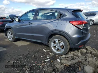 2021 Honda HR-V LX with VIN 3CZRU6H35MM746843, listed as a Copart auction lot 47437435 with 30,652 mi miles and Salvage Title. Bid and sale history available at carsss.com. Image 2.