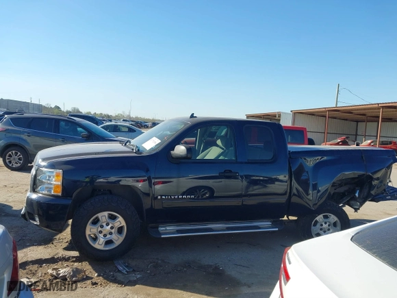 2007 Chevrolet Silverado 1500 Work Truck with VIN 1GCEC19C77Z509671, listed as a IAAI auction lot 41771336 with 256,817 mi miles. Bid and sale history available at carsss.com. Image 14.