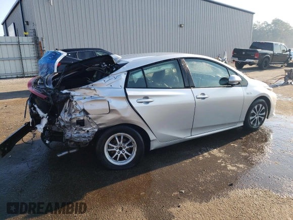 2020 Toyota Prius LE with VIN JTDKARFPXL3122480, listed as a Copart auction lot 46857165 with 55,955 mi miles and Salvage Title. Bid and sale history available at DreamBid. Image 3.