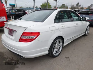 2009 Mercedes-Benz C-Class 3.5L Sport with VIN WDDGF56X89R063778, listed as a IAAI auction lot 42063607 with 107,733 mi miles. Bid and sale history available at carsss.com. Image 4.