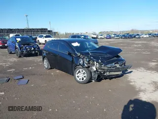 2014 Hyundai Accent GS with VIN KMHCT5AE0EU189319, listed as a IAAI auction lot 41985071 with 72,633 mi miles. Bid and sale history available at carsss.com. Image 1.