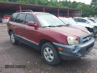 2005 Hyundai Santa Fe GLS z VIN KM8SC13D85U928056, wystawiony jako IAAI lot #42366014 z przebiegiem 131 732 mil mil oraz . Historia ofert i sprzedaży dostępna na DreamBid. Obrazek 1.