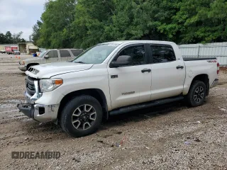 2015 Toyota Tundra SR5 with VIN 5TFDW5F17FX476209, listed as a Copart auction lot 63991295 with 169,659 mi miles and Salvage title. Bid and sale history available at DreamBid. Image 1.