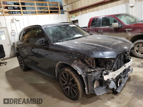 2021 BMW X5 M z VIN 5YMJU0C07M9E05109, wystawiony jako Copart lot #86393584 z przebiegiem 47 274 mil mil oraz Szkoda całkowita • Salvage title. Historia ofert i sprzedaży dostępna na DreamBid. Obrazek 4.