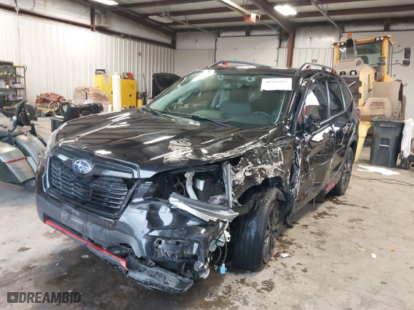 2019 Subaru Forester Sport with VIN JF2SKAKC2KH525616, listed as a IAAI auction lot 41968882 with 71,141 mi miles. Bid and sale history available at carsss.com. Image 17.