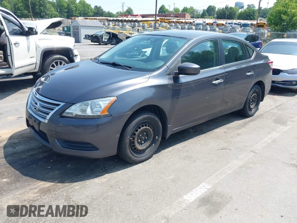 2014 Nissan Sentra SV z VIN 3N1AB7APXEY303838, wystawiony jako IAAI lot #42424279 z przebiegiem 144 302 mil mil oraz . Historia ofert i sprzedaży dostępna na DreamBid. Obrazek 2.