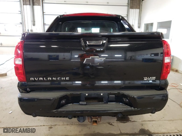 2013 Chevrolet Avalanche LT with VIN 3GNTKFE70DG261556, listed as a Copart auction lot 55241233 with 123,292 mi miles and Salvage Title. Bid and sale history available at carsss.com. Image 6.
