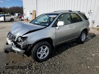 2002 Lexus RX 300 with VIN JTJHF10U220292051, listed as a Copart auction lot 47449035 with 101,488 mi miles and Salvage Title. Bid and sale history available at carsss.com. Image 1.