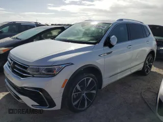 2023 Volkswagen Tiguan SEL R-Line z VIN 3VV4B7AX2PM016175, wystawiony jako Copart lot #74102744 z przebiegiem Nie podano mil oraz Szkoda całkowita • Salvage title. Historia ofert i sprzedaży dostępna na DreamBid. Obrazek 1.
