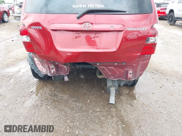 2005 Toyota Highlander z VIN JTEGP21A450079978, wystawiony jako IAAI lot #41905023 z przebiegiem 156 101 mil mil oraz . Historia ofert i sprzedaży dostępna na DreamBid. Obrazek 6.