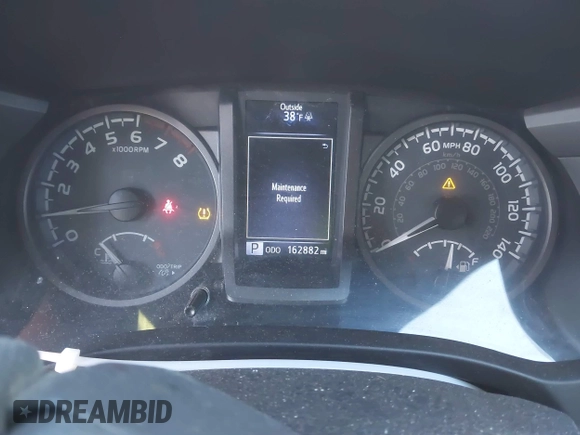 2016 Toyota Tacoma SR with VIN 5TFCZ5AN5GX045267, listed as a IAAI auction lot 41151555 with 162,882 mi miles. Bid and sale history available at carsss.com. Image 7.