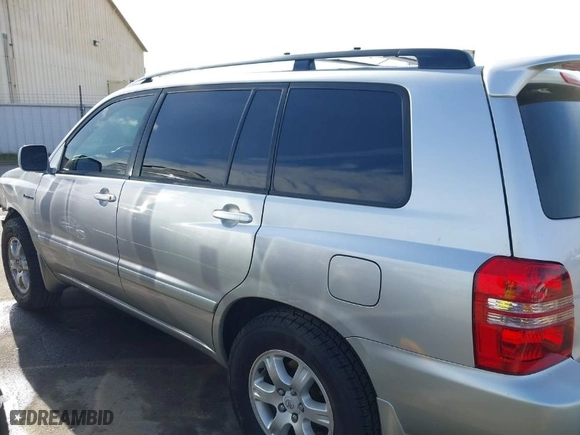 2001 Toyota Highlander with VIN JTEGF21A710024230, listed as a IAAI auction lot 41561016 with 172,704 mi miles. Bid and sale history available at carsss.com. Image 15.