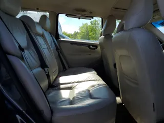 2006 Volvo V70 2.4L z VIN YV1SW640562572807, wystawiony jako Copart lot #58343845 z przebiegiem 128 735 mil mil oraz Czysty tytuł • Clean title. Historia ofert i sprzedaży dostępna na DreamBid. Obrazek 10.