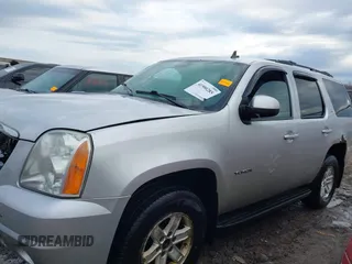 2010 GMC Yukon SLT with VIN 1GKUKCE0XAR286060, listed as a IAAI auction lot 41900285 with 307,912 mi miles. Bid and sale history available at carsss.com. Image 15.