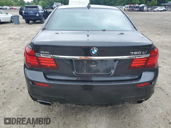 2015 BMW 7 Series 750Li xDrive with VIN WBAYF8C58FD655495, listed as a Copart auction lot 61584405 with 105,249 mi miles and Clean title. Bid and sale history available at DreamBid. Image 6.
