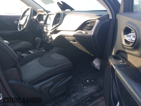 2014 Jeep Cherokee Latitude with VIN 1C4PJMCS7EW286546, listed as a IAAI auction lot 41398331 with 73,650 mi miles and . Bid and sale history available at DreamBid. Image 5.