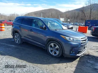 2018 Toyota Highlander Limited z VIN 5TDDZRFH2JS811211, wystawiony jako IAAI lot #41520910 z przebiegiem 153 401 mil mil oraz . Historia ofert i sprzedaży dostępna na DreamBid. Obrazek 1.